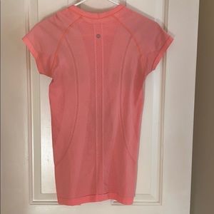 lululemon Swiftly tee in coral size 4